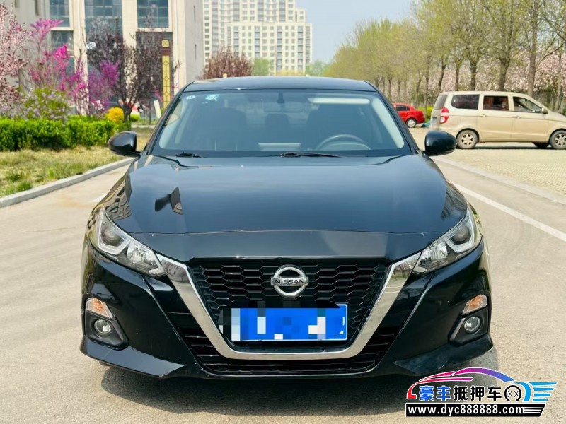 22年日产天籁轿车抵押车出售