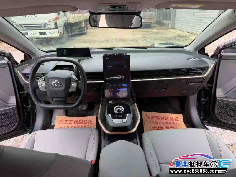 24年丰田BZ3轿车抵押车出售