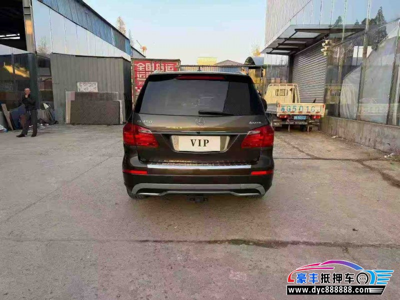 15年奔驰GL轿车抵押车出售