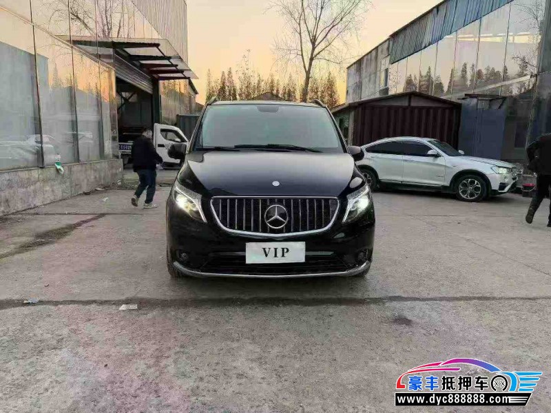 抵押车出售20年奔驰威霆轿车