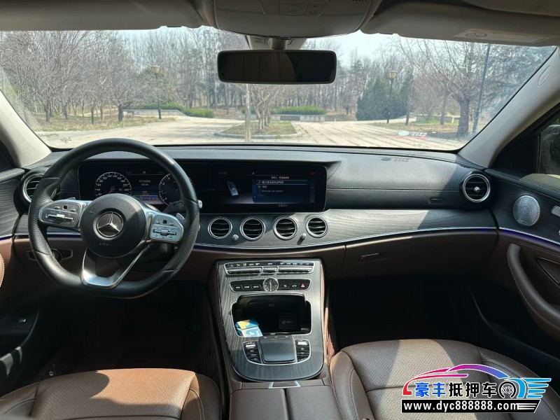 19年奔驰E轿车抵押车出售