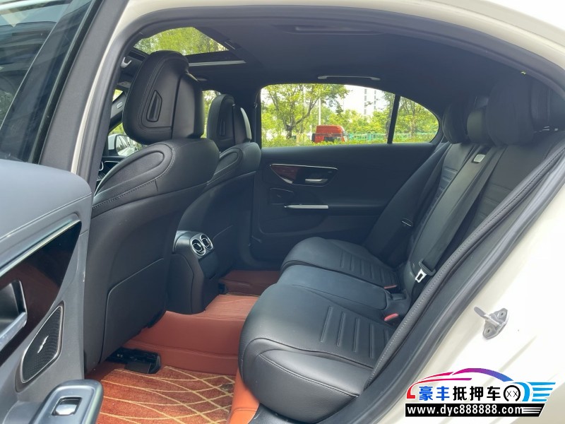 23年奔驰C轿车抵押车出售