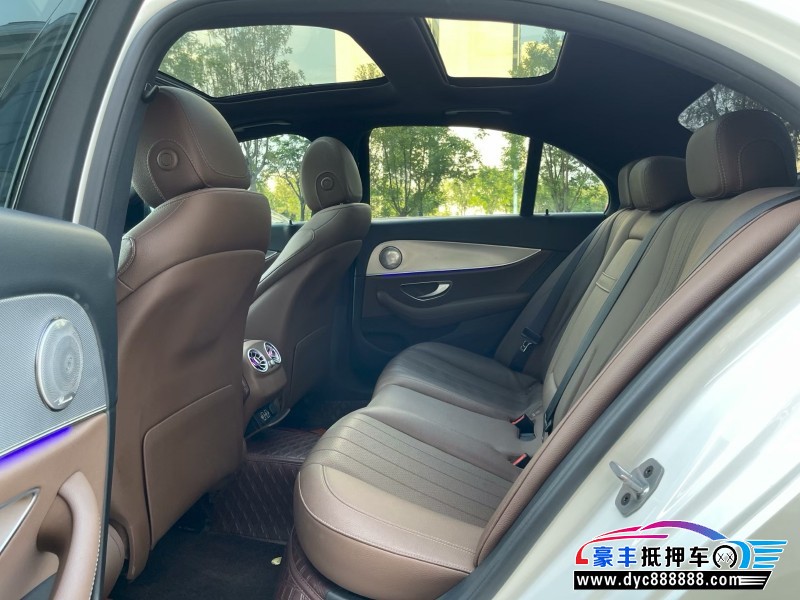 20年奔驰E轿车抵押车出售