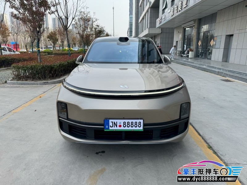 23年理想L9轿车抵押车出售