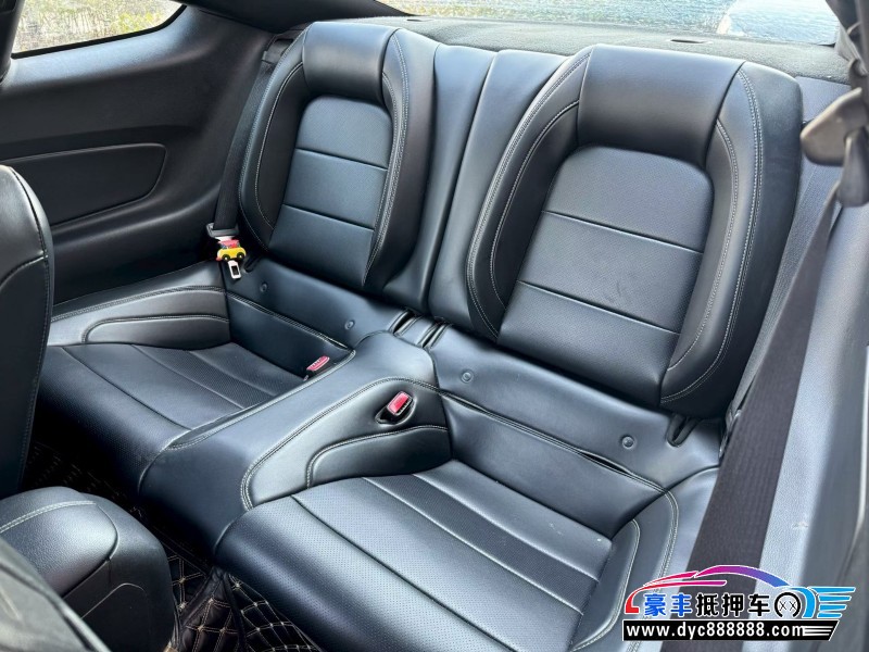 19年福特野马轿车抵押车出售