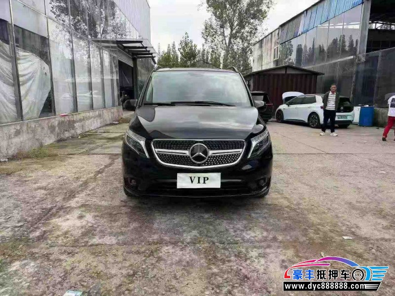 20年奔驰威霆轿车抵押车出售