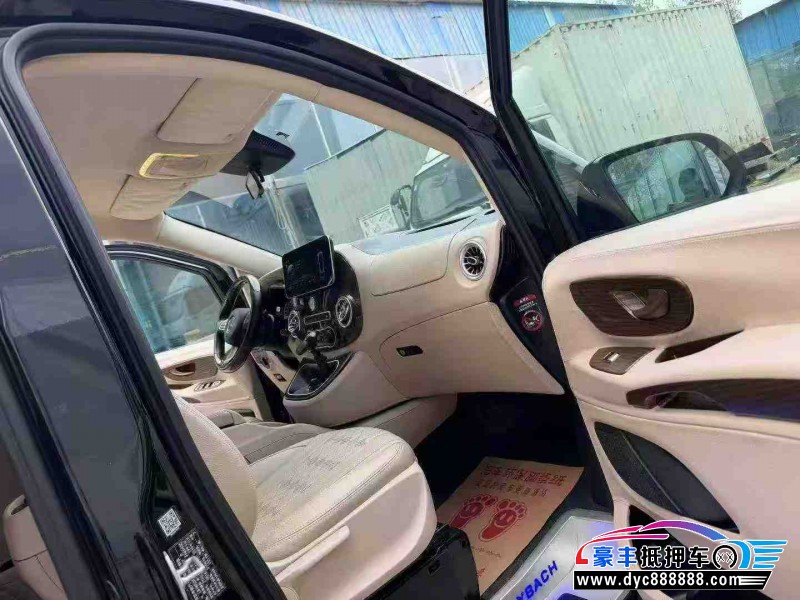 20年奔驰威霆轿车抵押车出售