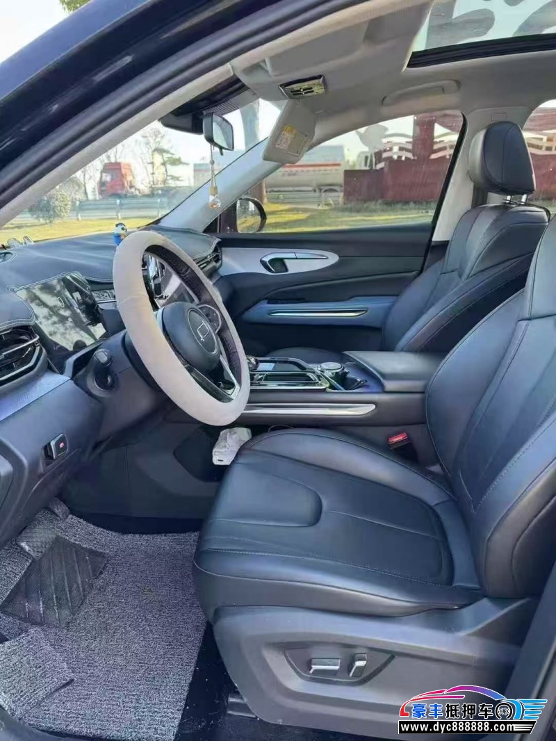 24年奔腾T90轿车抵押车出售