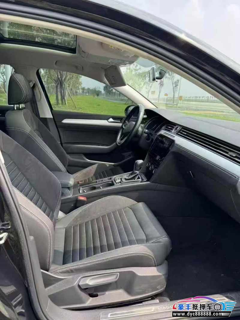 24年大众迈腾轿车抵押车出售