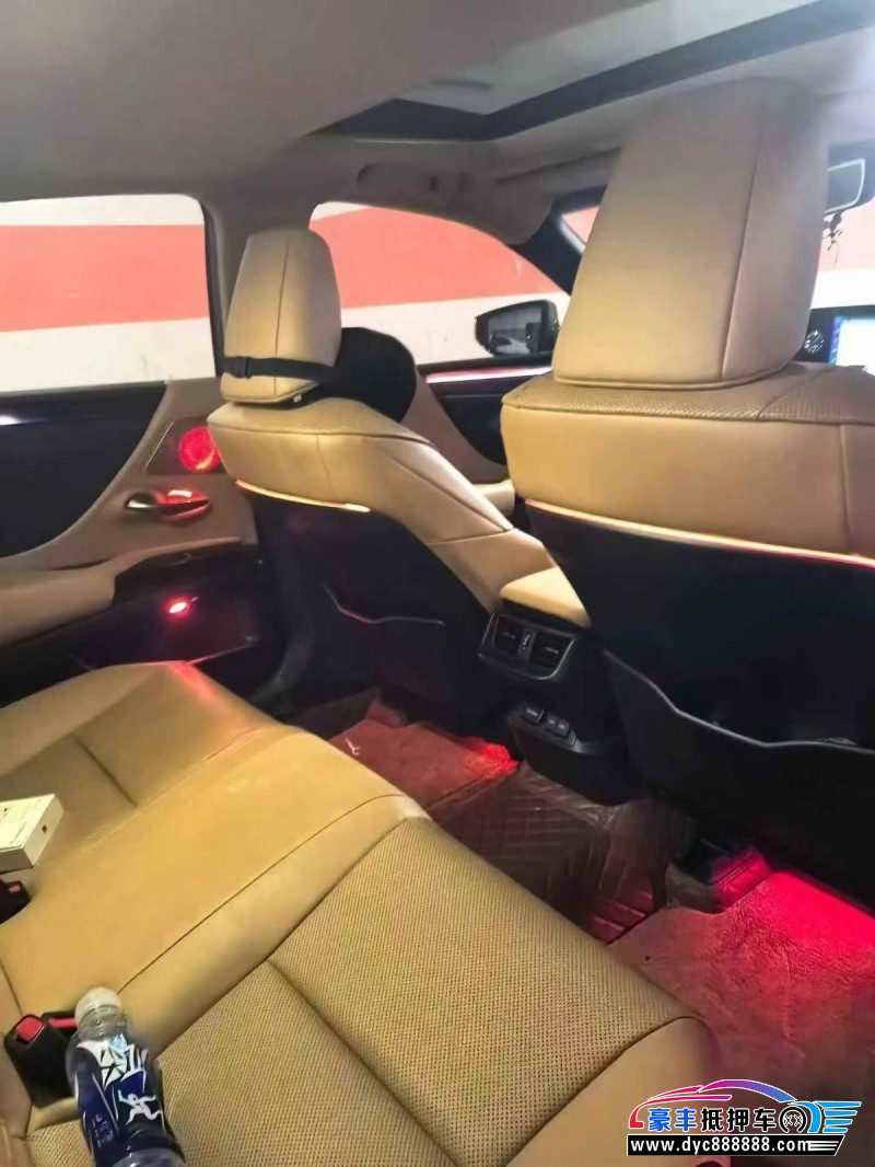 23年雷克萨斯ES轿车抵押车出售