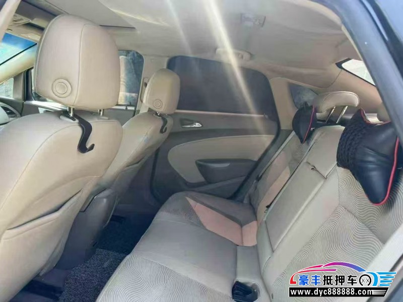 13年别克英朗轿车抵押车出售