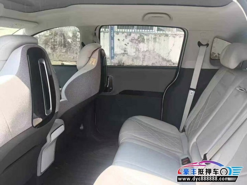 24年极狐考拉轿车抵押车出售