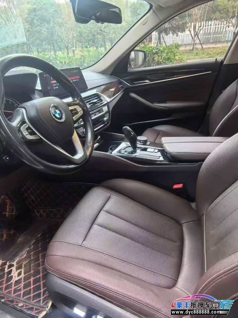 18年宝马5系轿车抵押车出售