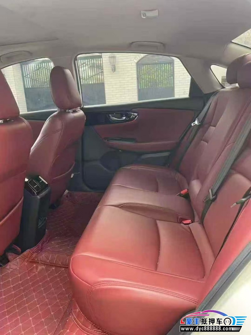 22年本田享域轿车抵押车出售