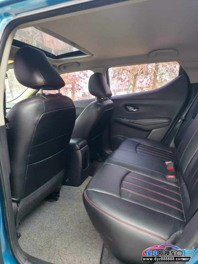 16年日产蓝鸟轿车抵押车出售