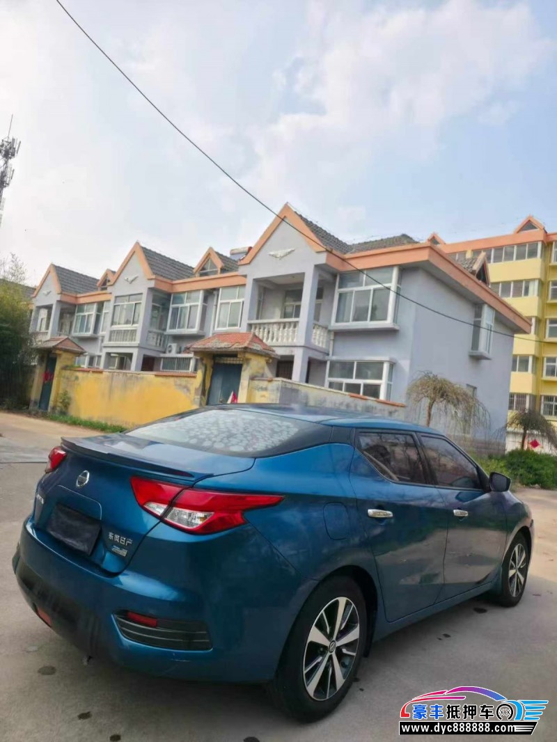 16年日产蓝鸟轿车抵押车出售