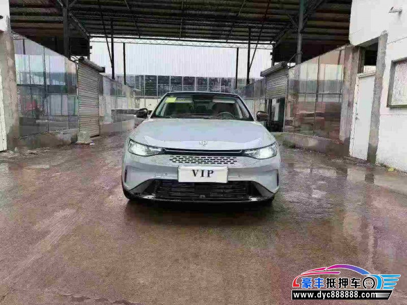 25年零跑c01轿车抵押车出售