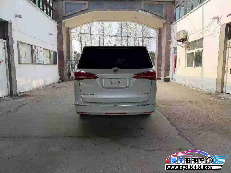 19年别克GL8轿车抵押车出售