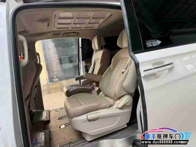 19年别克GL8轿车抵押车出售