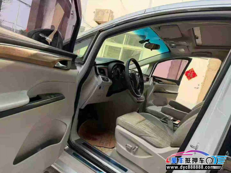 19年别克GL8轿车抵押车出售