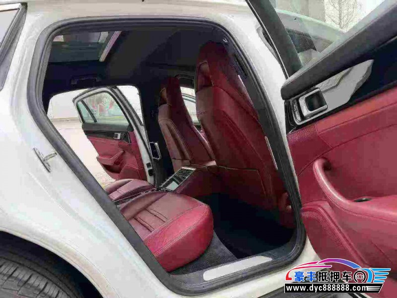 19年保时捷帕纳梅拉轿车抵押车出售