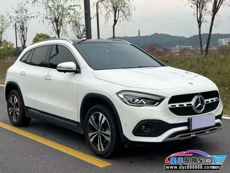 20年奔驰GLA轿车抵押车出售