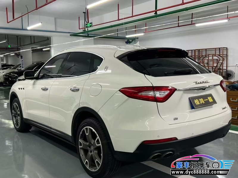 18年玛莎拉蒂莱万特轿车抵押车出售