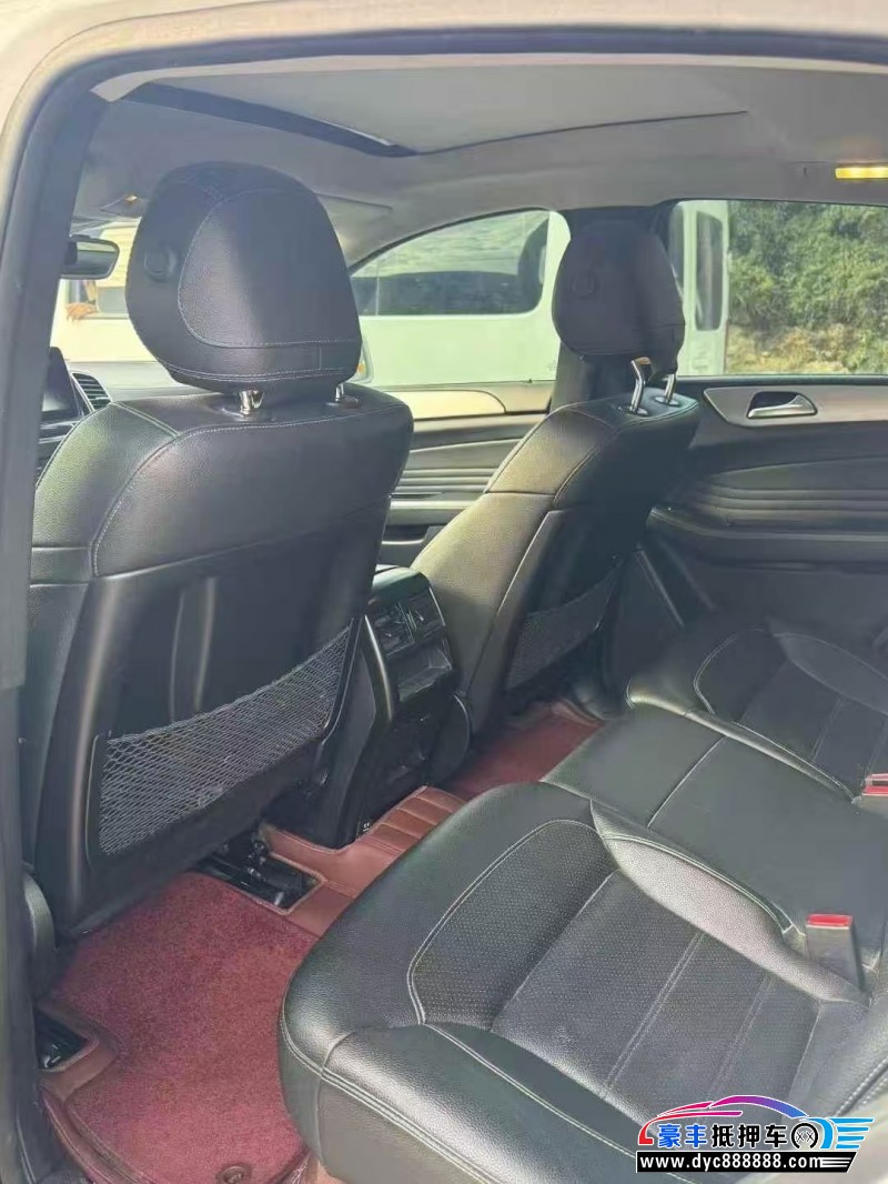 17年奔驰GLE轿车抵押车出售