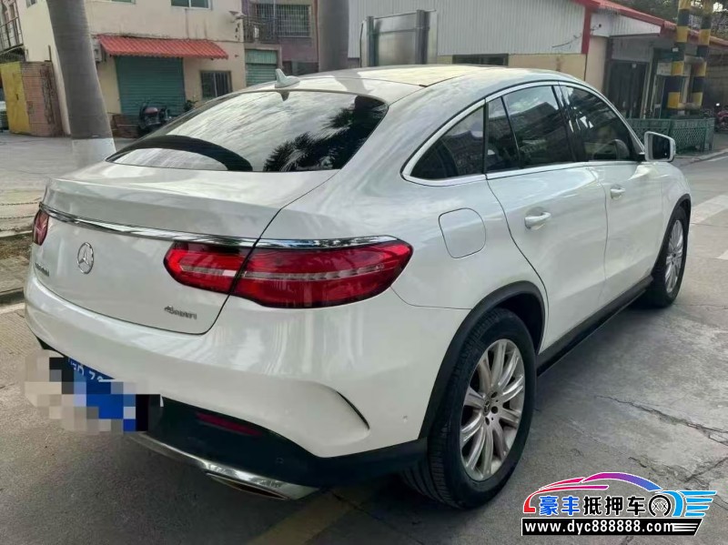 17年奔驰GLE轿车抵押车出售