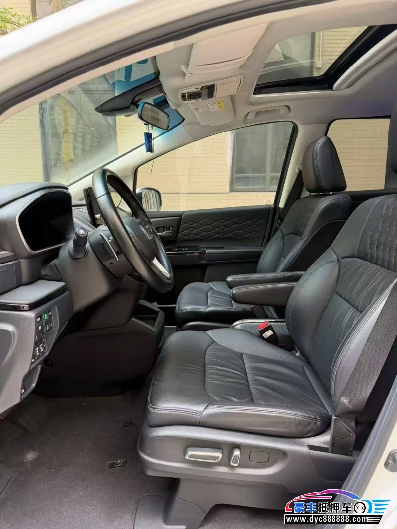 22年本田艾力绅轿车抵押车出售