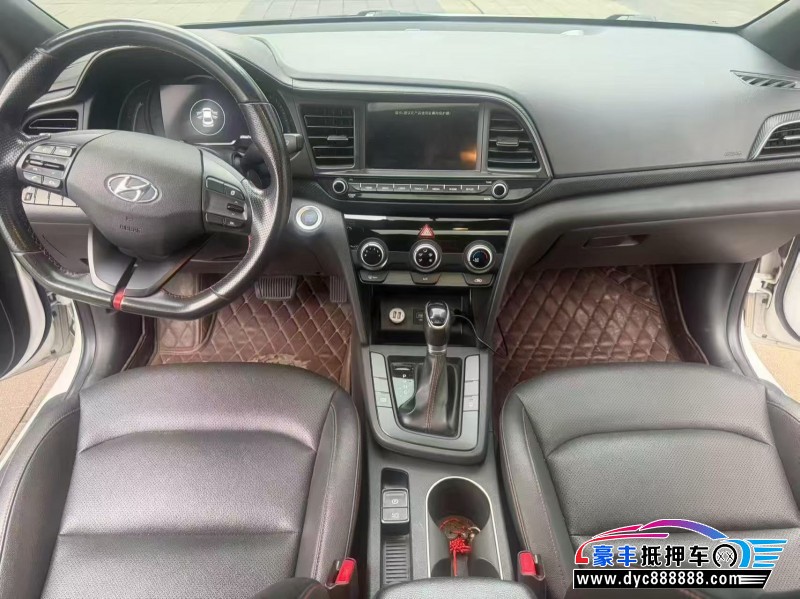 20年现代领动轿车抵押车出售