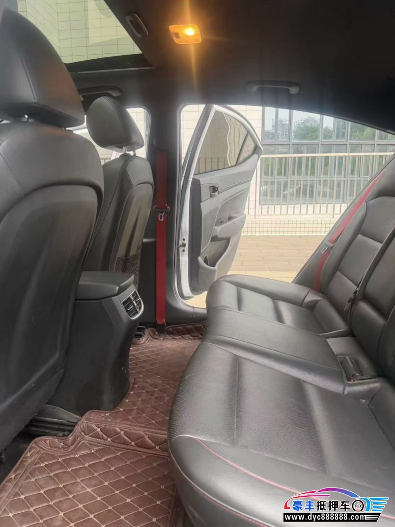 20年现代领动轿车抵押车出售