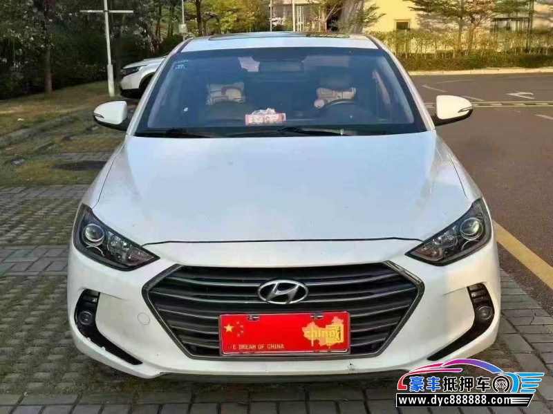 抵押车出售17年现代领动轿车