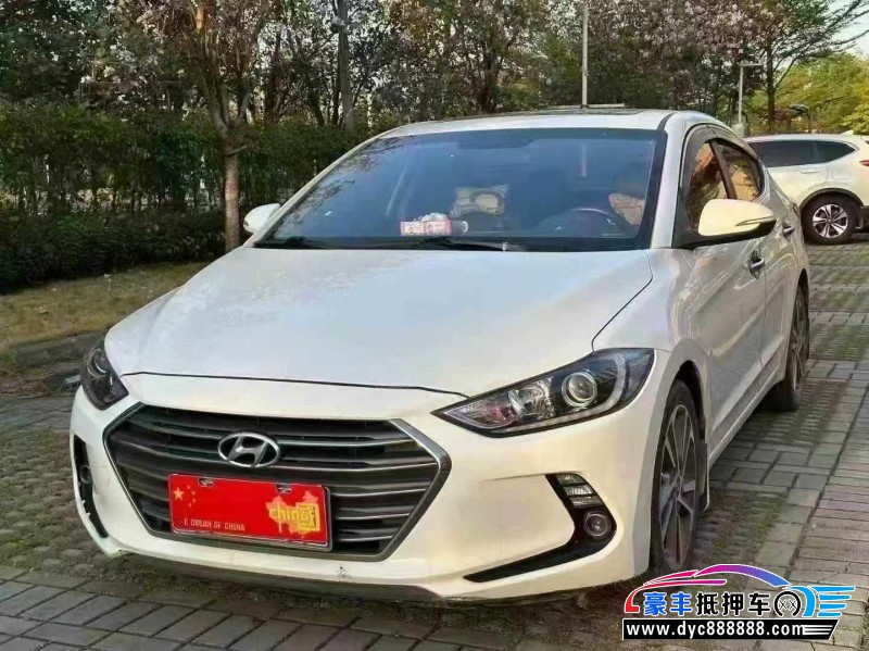 17年现代领动轿车抵押车出售