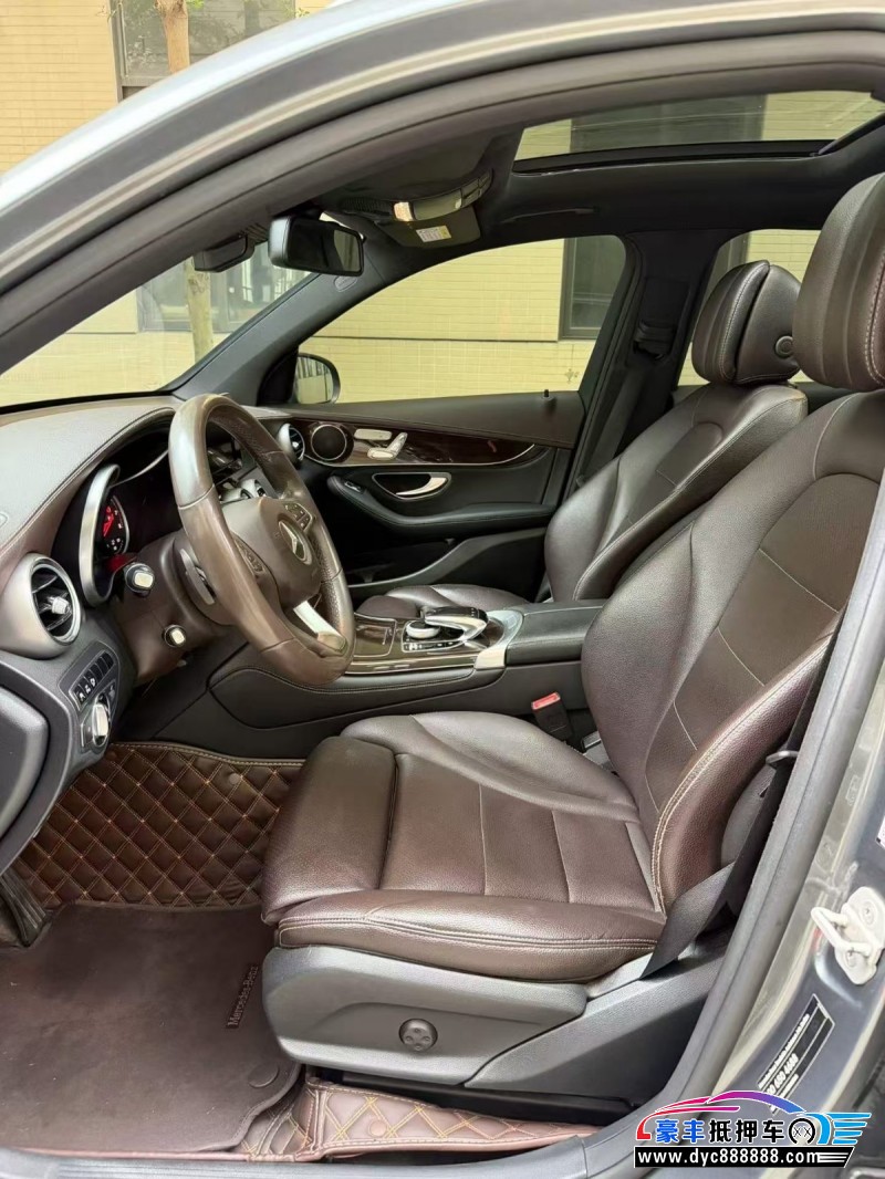 16年奔驰GLC轿车抵押车出售