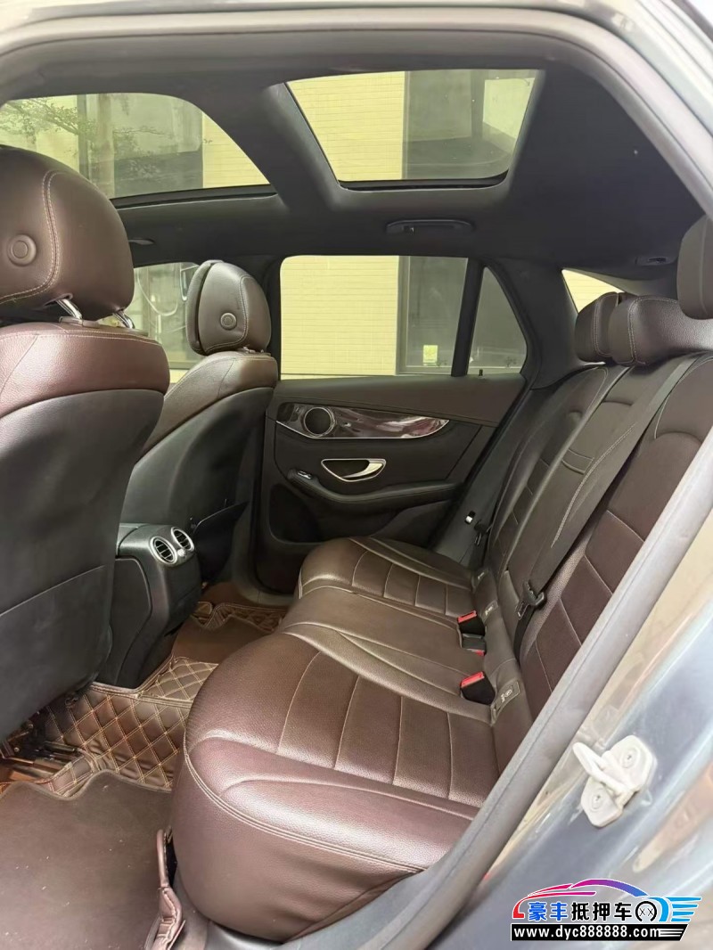 16年奔驰GLC轿车抵押车出售