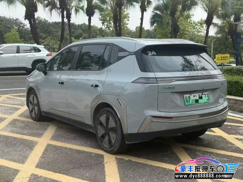 23年埃安Y70轿车抵押车出售