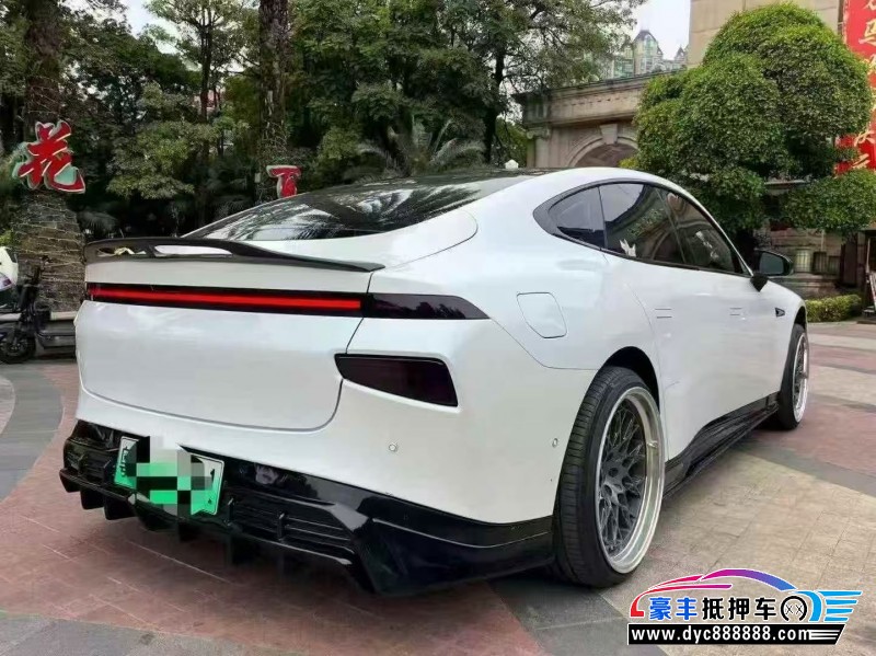 22年小鹏P7轿车抵押车出售