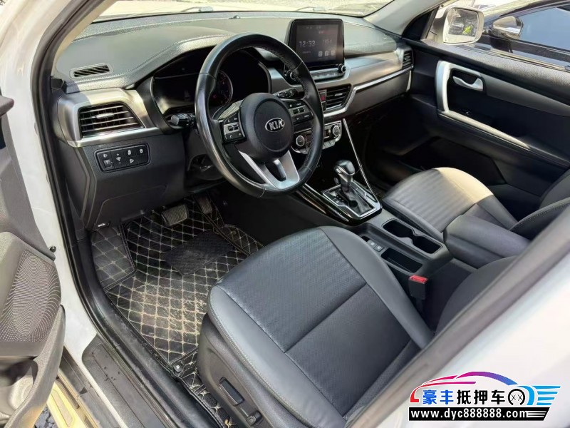 20年起亚智跑轿车抵押车出售