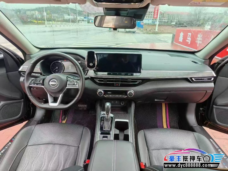 23年日产天籁轿车抵押车出售