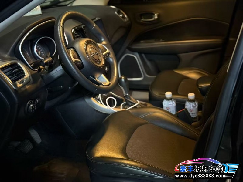 18年Jeep指南者轿车抵押车出售