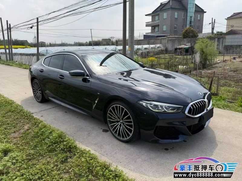 20年宝马8系轿车抵押车出售