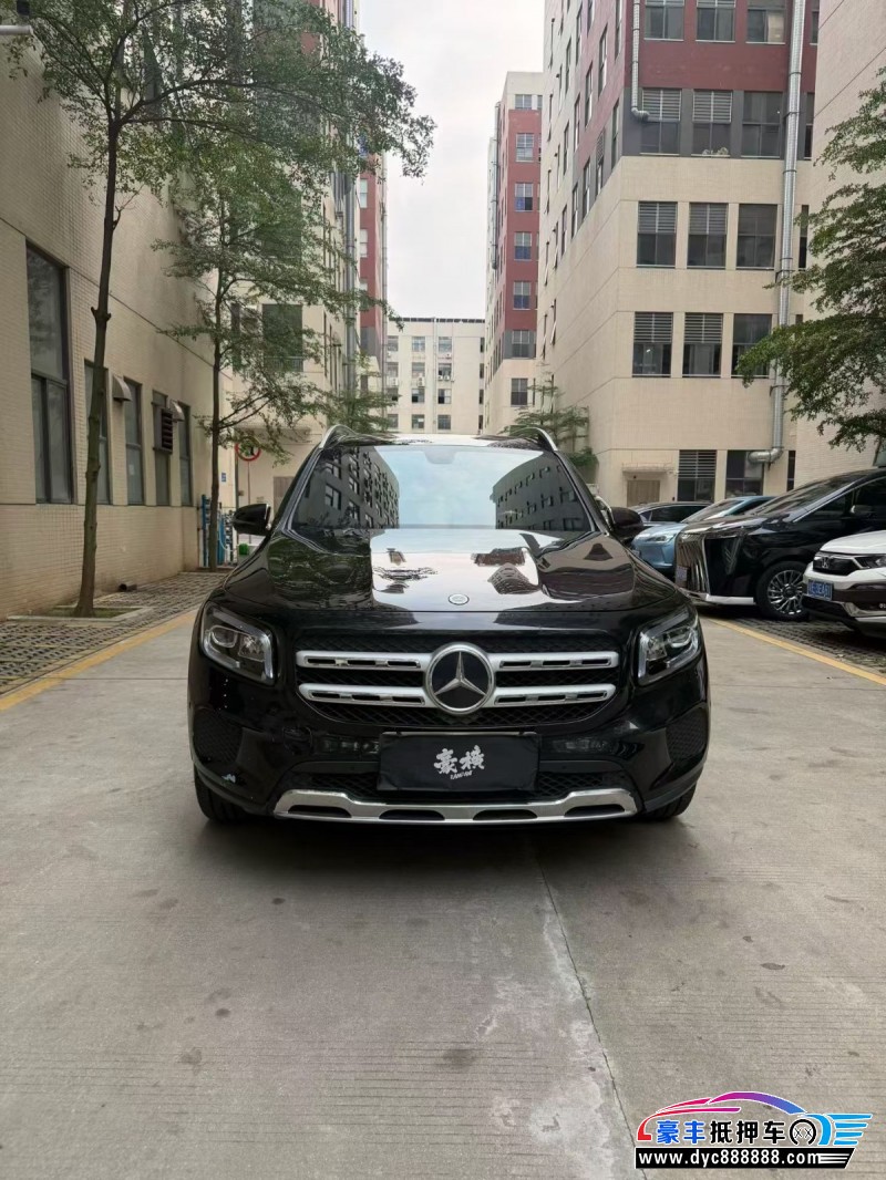 21年奔驰GLB轿车抵押车出售