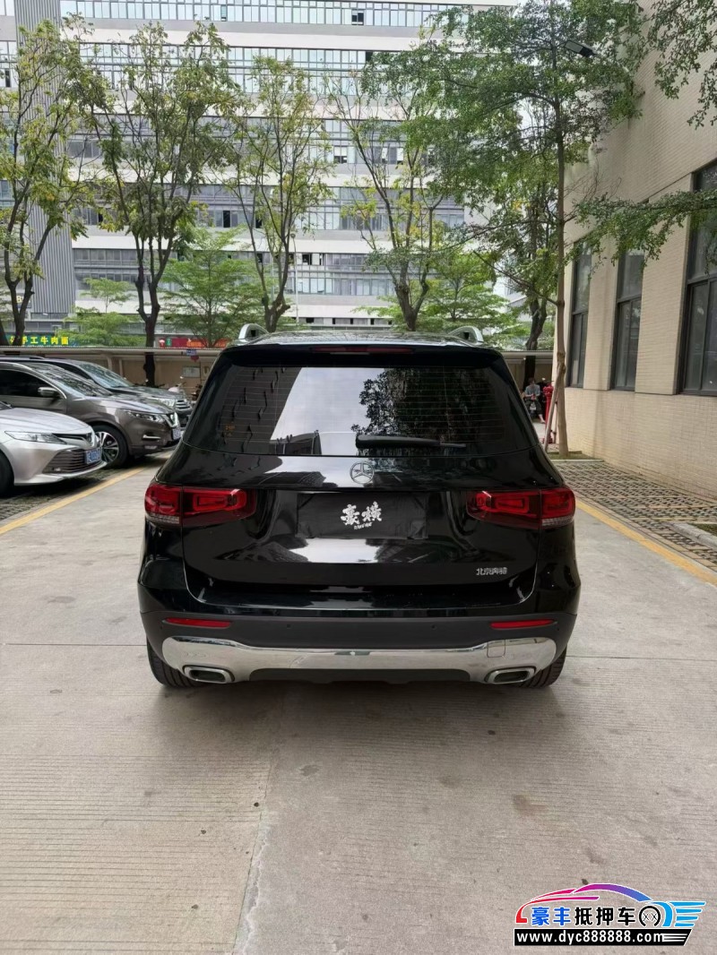 21年奔驰GLB轿车抵押车出售