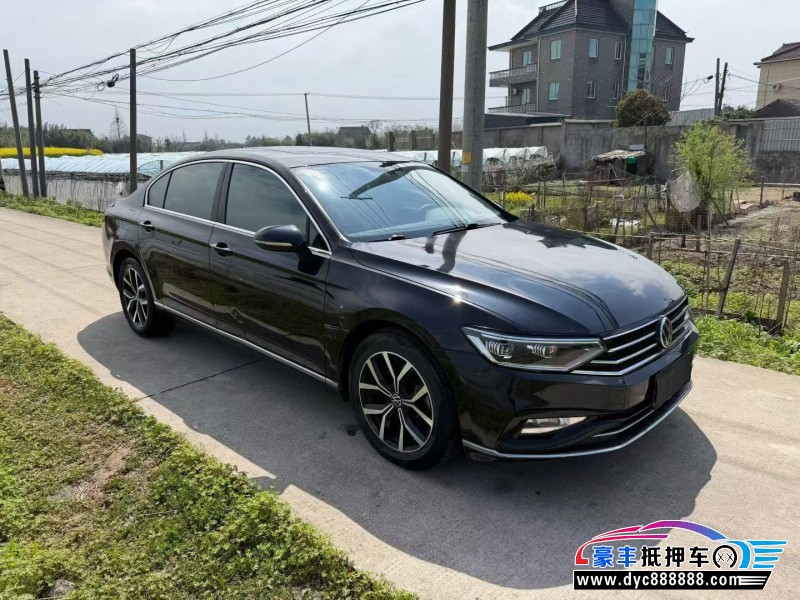 21年大众迈腾轿车抵押车出售