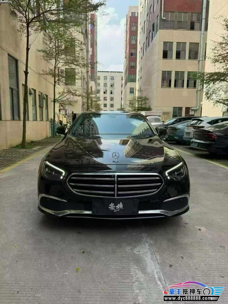 23年奔驰E轿车抵押车出售