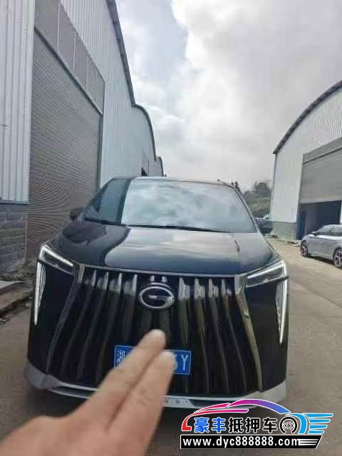 抵押车出售24年传祺M8轿车