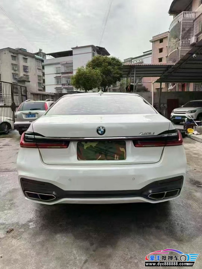 17年宝马7系轿车抵押车出售