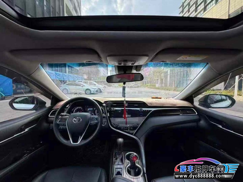 20年丰田凯美瑞轿车抵押车出售