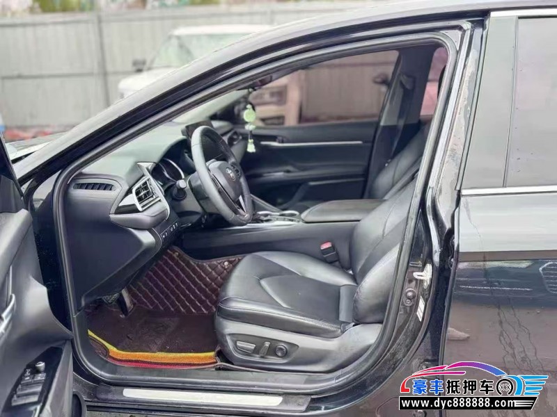 23年丰田凯美瑞轿车抵押车出售